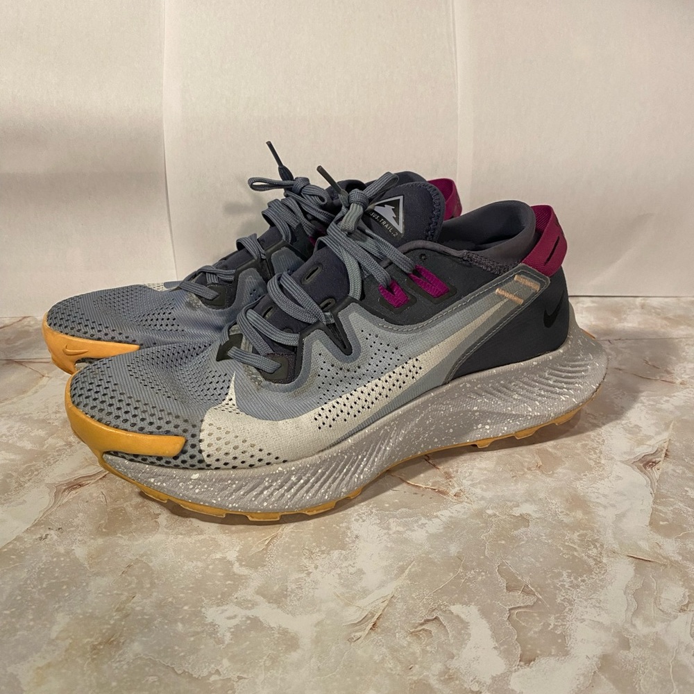 Nike Trail Pegasus Trail 2 W9.5 Grey Purple Orange